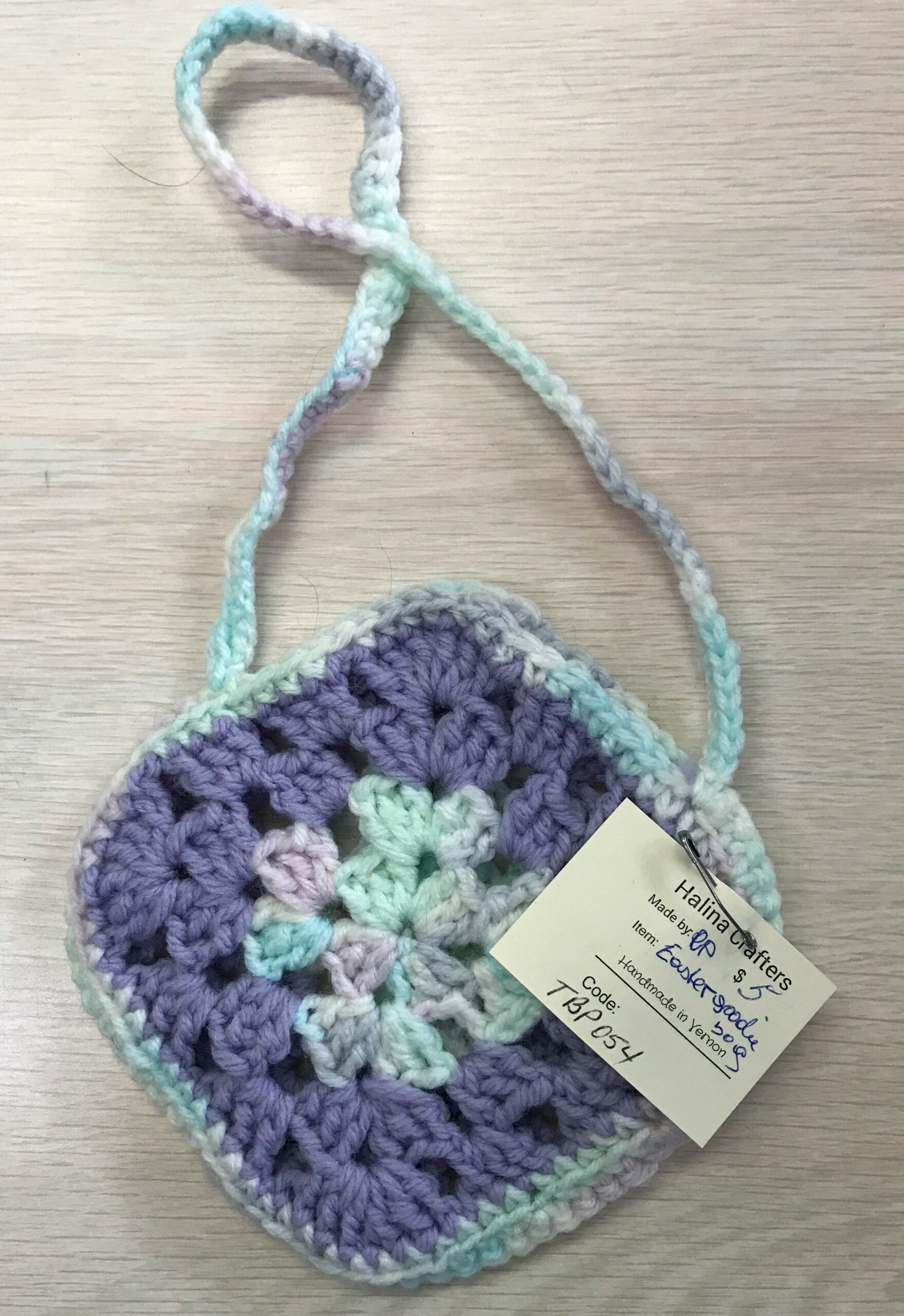 Granny square Easter goodie bag -purple | Halina Centre